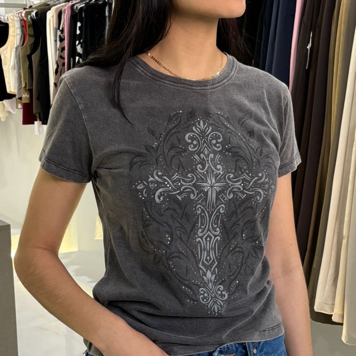 Remera Batik Cruz Strass