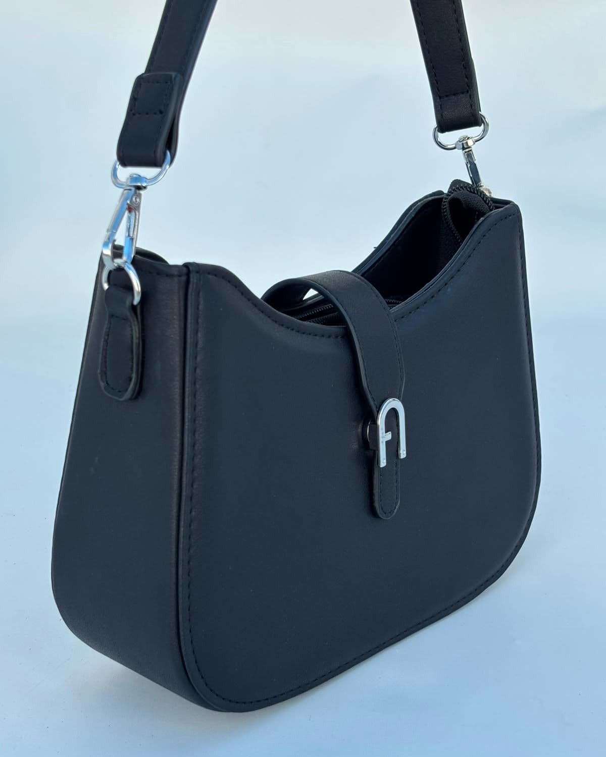 Cartera Min